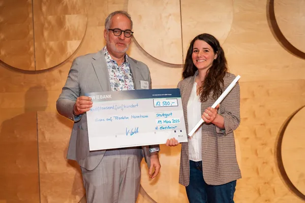 Rebecca Kehrberger bei Preisverleihung