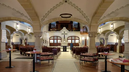 Blick in die Peterskirche Weinheim