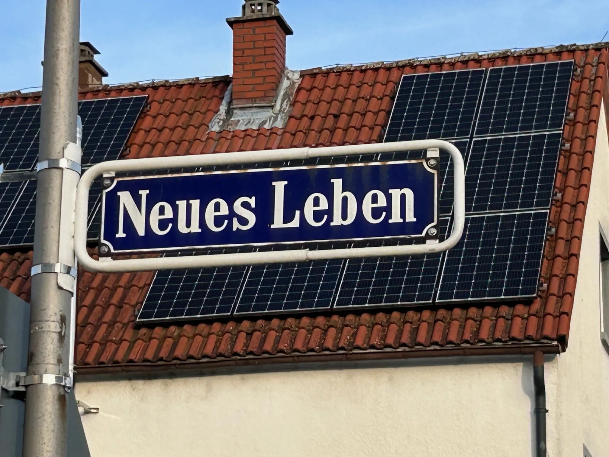 Straßenschild Neues Leben