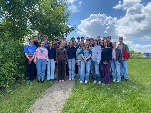 Gruppenfoto Freiwillige des Ökumenischen Friedensdienstes Jahrgang 2025_2026