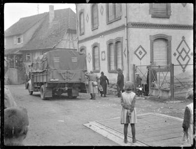Quelle: Förderverein Ehemalige Synagoge Kippenheim e. V. - eingebettet von www.ekiba.de Familie Maier Abholung