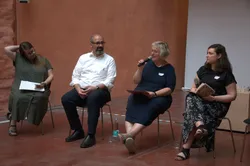 Podiumsgespräch beim Studientag Friedensarbeit