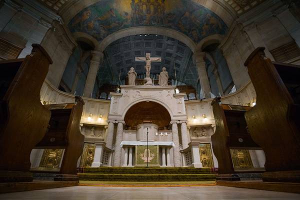Quelle: Ekiba - eingebettet von www.ekiba.de Innenansicht der Christuskirche in Mannheim