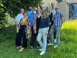 Quelle: ekiba / Jens Adam Acht Ordinand:innen