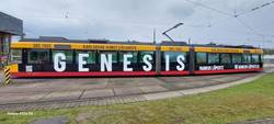 Quelle: Holub - eingebettet von www.ekiba.de Straßenbahn mit Aufschrift "Genesis"