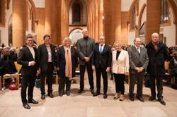 Quelle: Gülay Keskin - eingebettet von www.ekiba.de Personengruppe bei der Feier anlässlich des 400. Jahrestags der Wegführung der „Bibliotheca Palatina“ in der Heiliggeistkirche Heidelberg