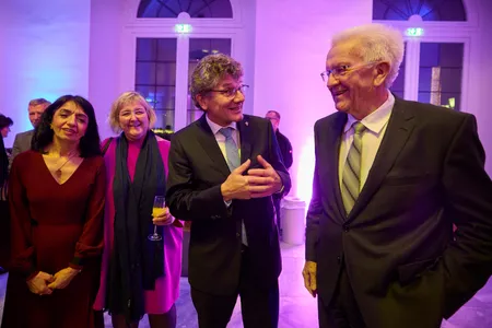 Landtagspräsidentin Muhterem Aras, Landesbischöfin Dr. Heike Springhart, Landesbischof Ernst-Wilhelm Gohl, Ministerpräsident Winfried Kretschmann