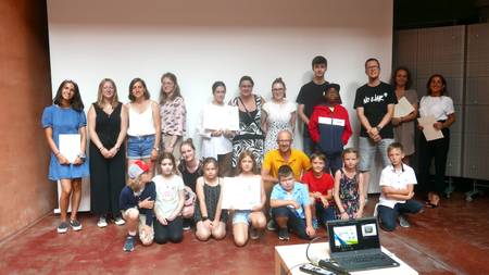 Die Preisträger:innen des Ulli Thiel Friedenspreises für Schulen 2022