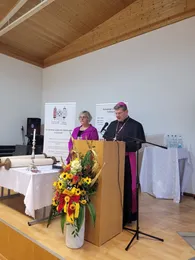 Quelle: Erzbistum Freiburg / Dr. Fabian Freiseis Erzbischof Stephan Burger und Landesbischöfin Heike Springhart