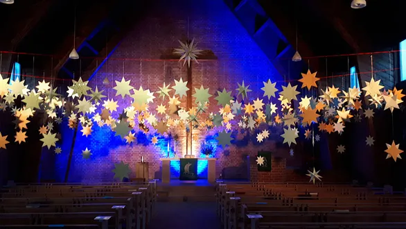 Advent unterm Sternenhimmel in der Kirche in Rüppur