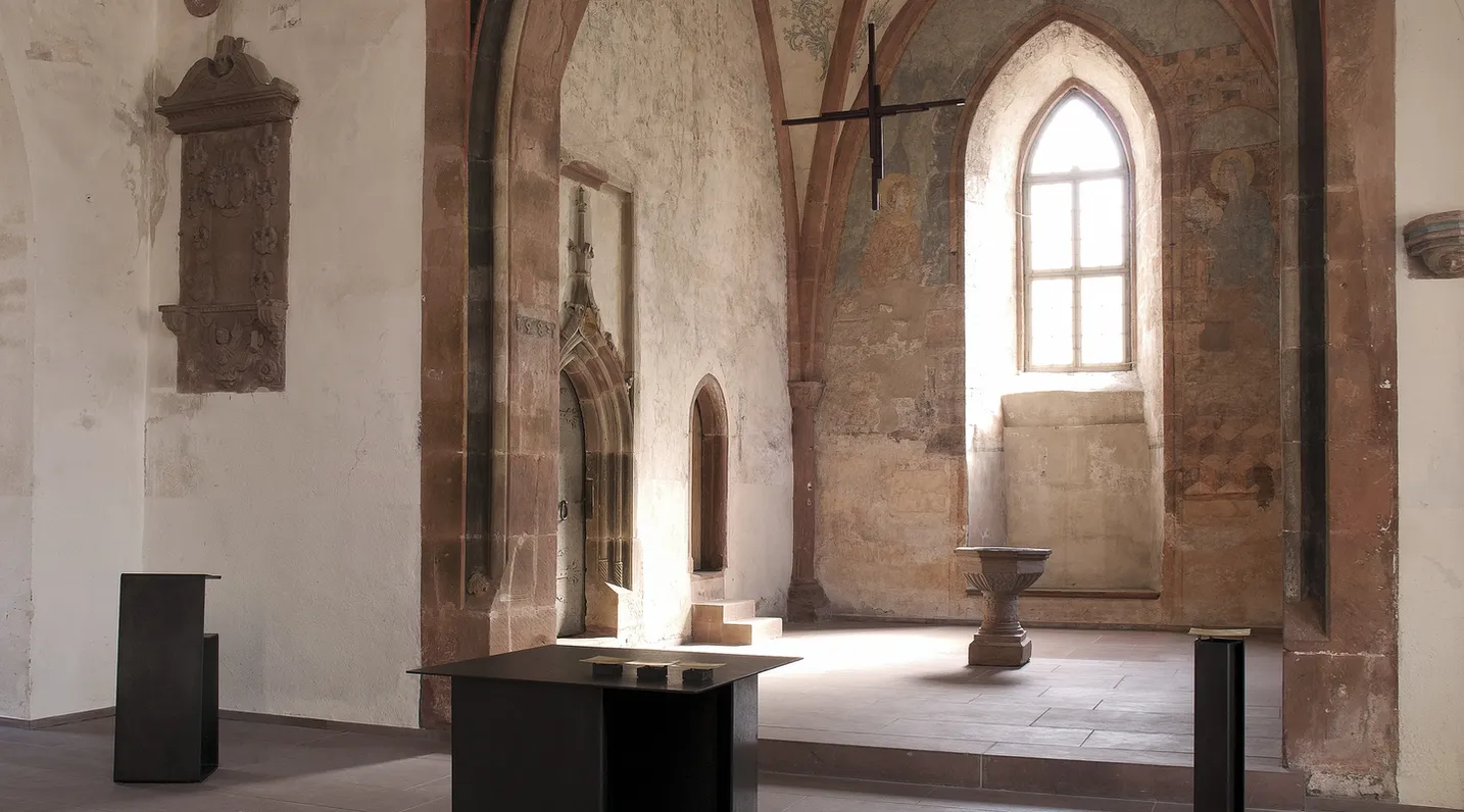 Blick durch den kirchenraum auf die neuen Prinzipalien der Stadtkirche st. Michael in Schopfenheim