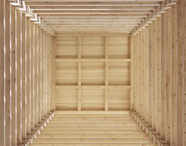 Blick in den Turm der hölzernen Flurkapelle