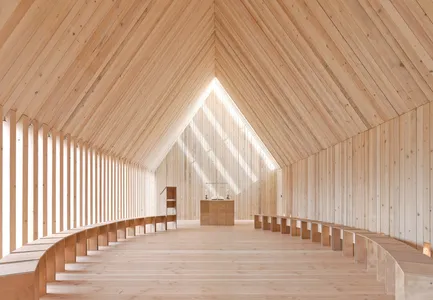 Blick in den Innenraum der Waldkapelle