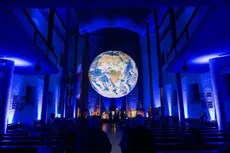 Gaia in Karlsruhe Jubiläum grüner Gockel