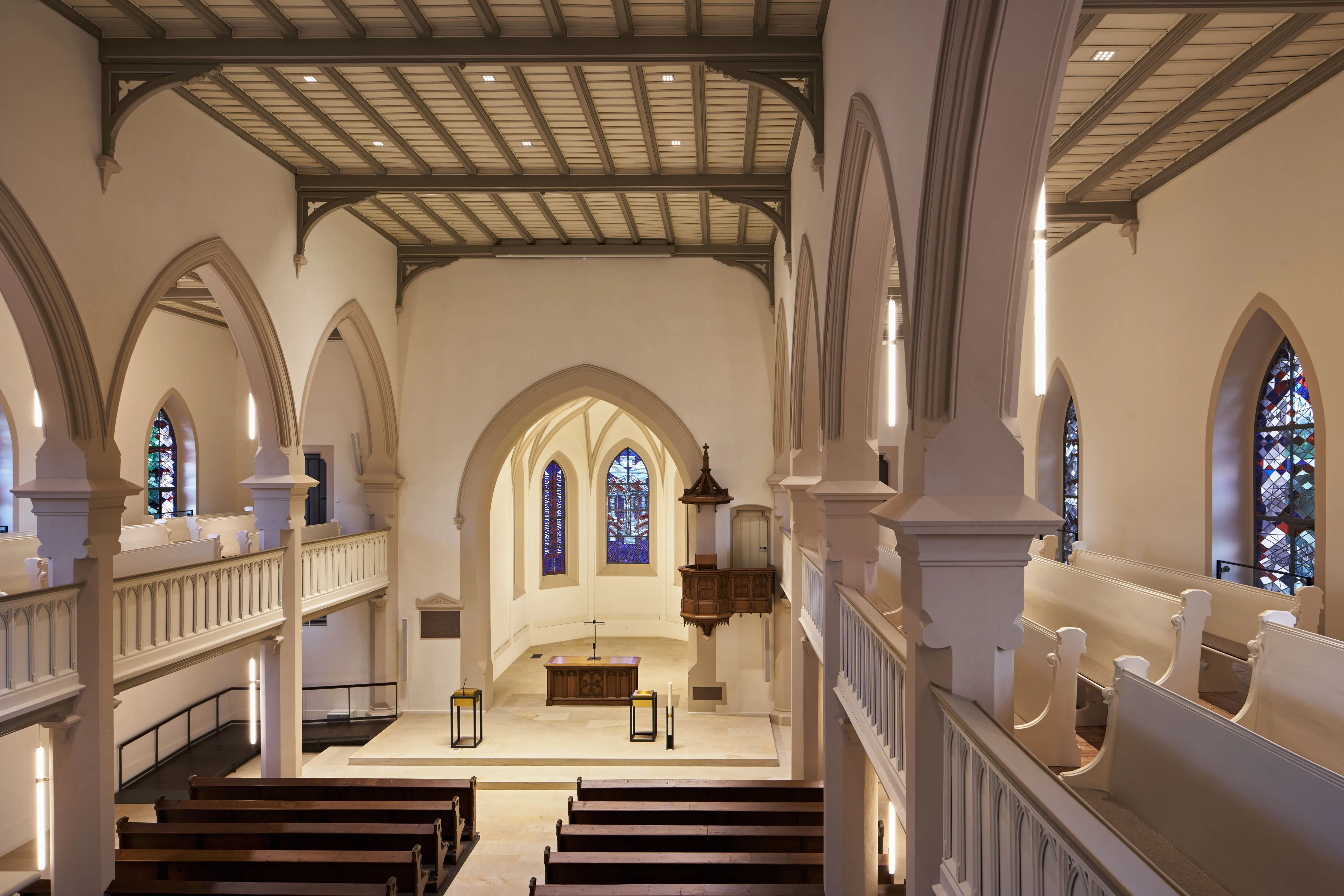 Blick in die Kirche Linkenheim