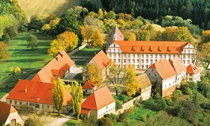 Blick auf Berneuchener Haus - Kloster Kirchberg