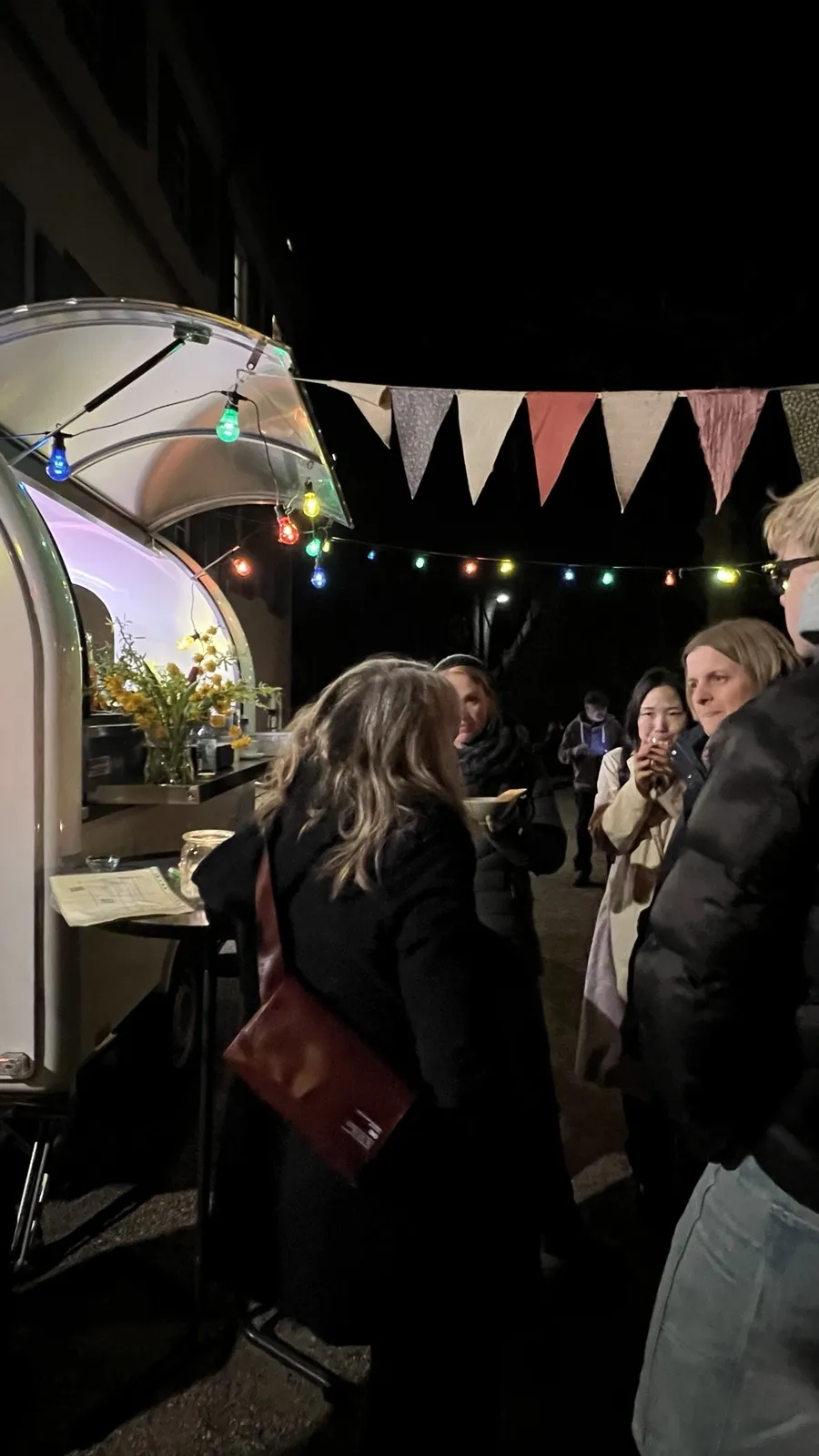 Image Bild der Initiative "Sozialer Biergarten STEPHI" der Südkreuzgemeinde