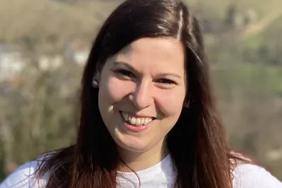 Quelle: EOK/Stabsstelle DiakonInnen/LHallermann Porträtfoto von Lisa Hallermann