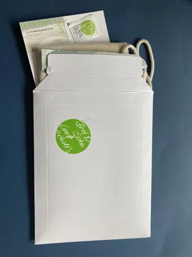 Material im Umschlag