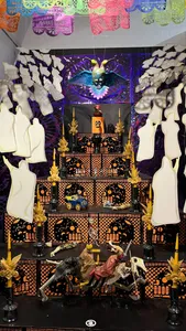 Altar für den „Dios de la muerte“ aus Mexico